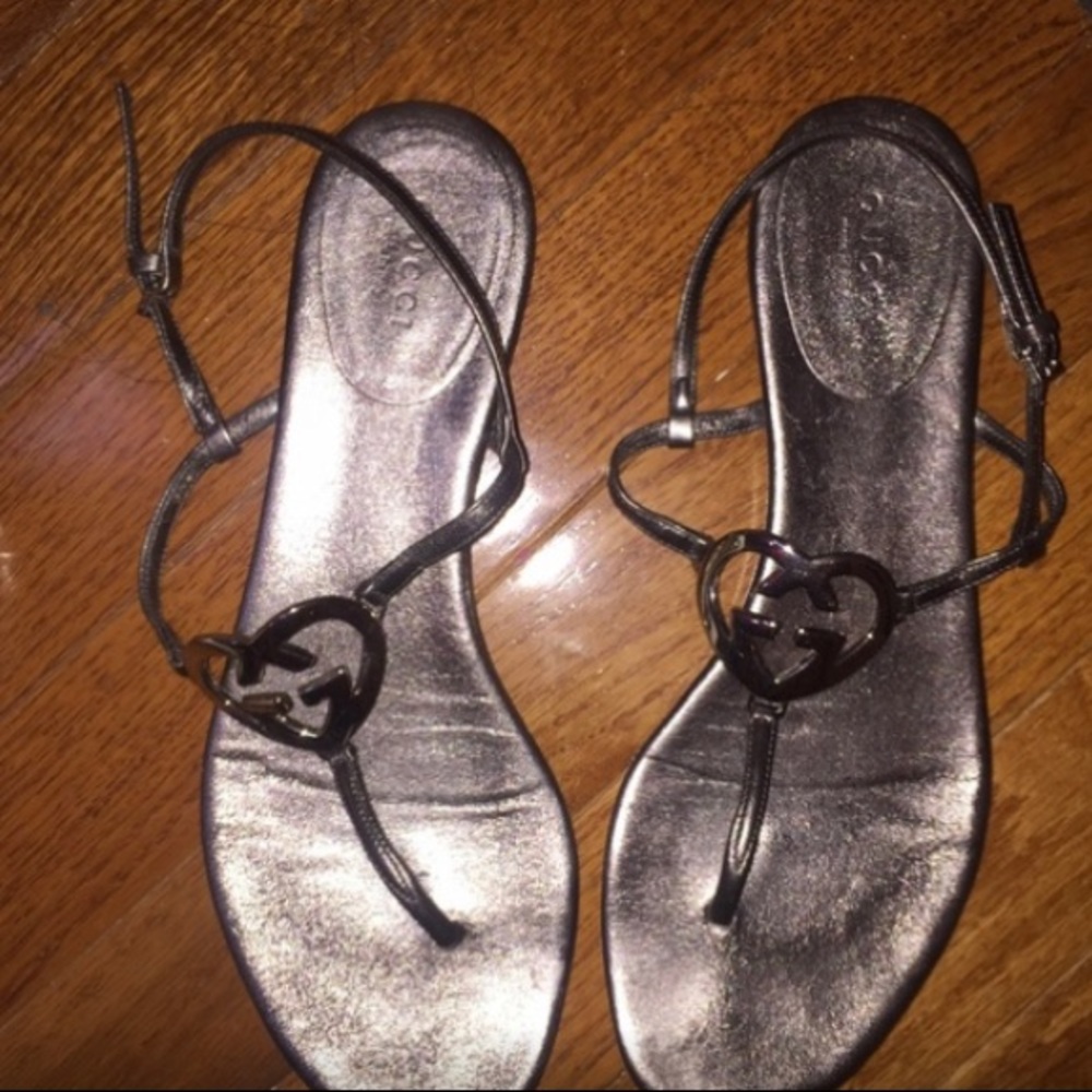 ❌SOLDAuthentic Gucci Pewter Silver Leather Sandals